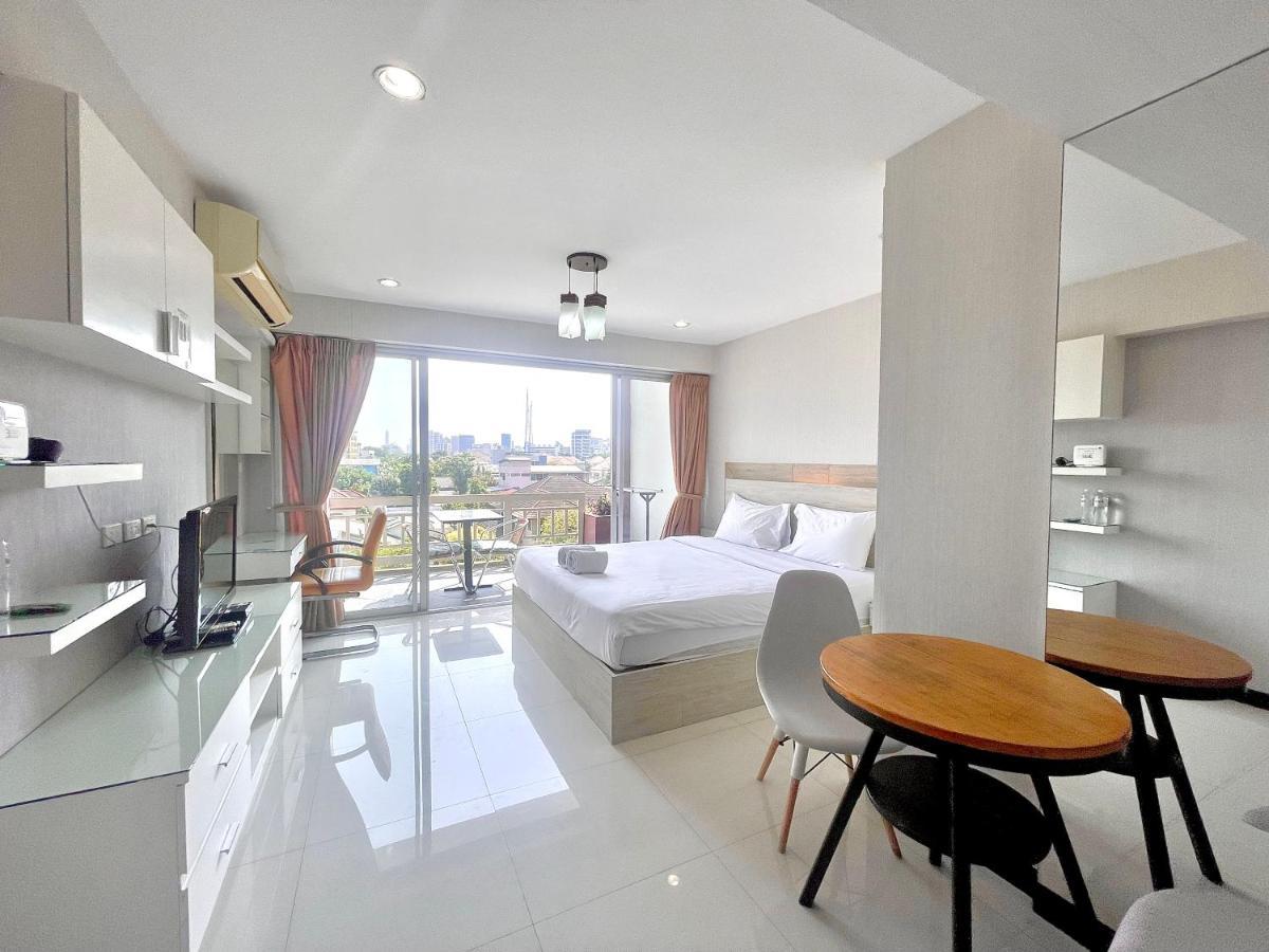 Baan Sabai Rama IV Apartment Bangkok Luaran gambar