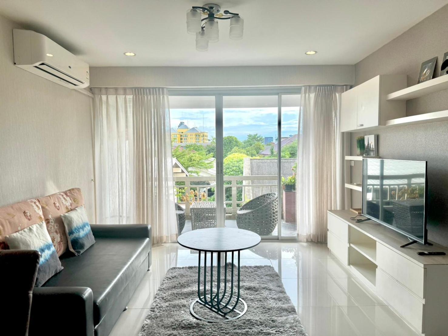 Baan Sabai Rama IV Apartment Bangkok Luaran gambar
