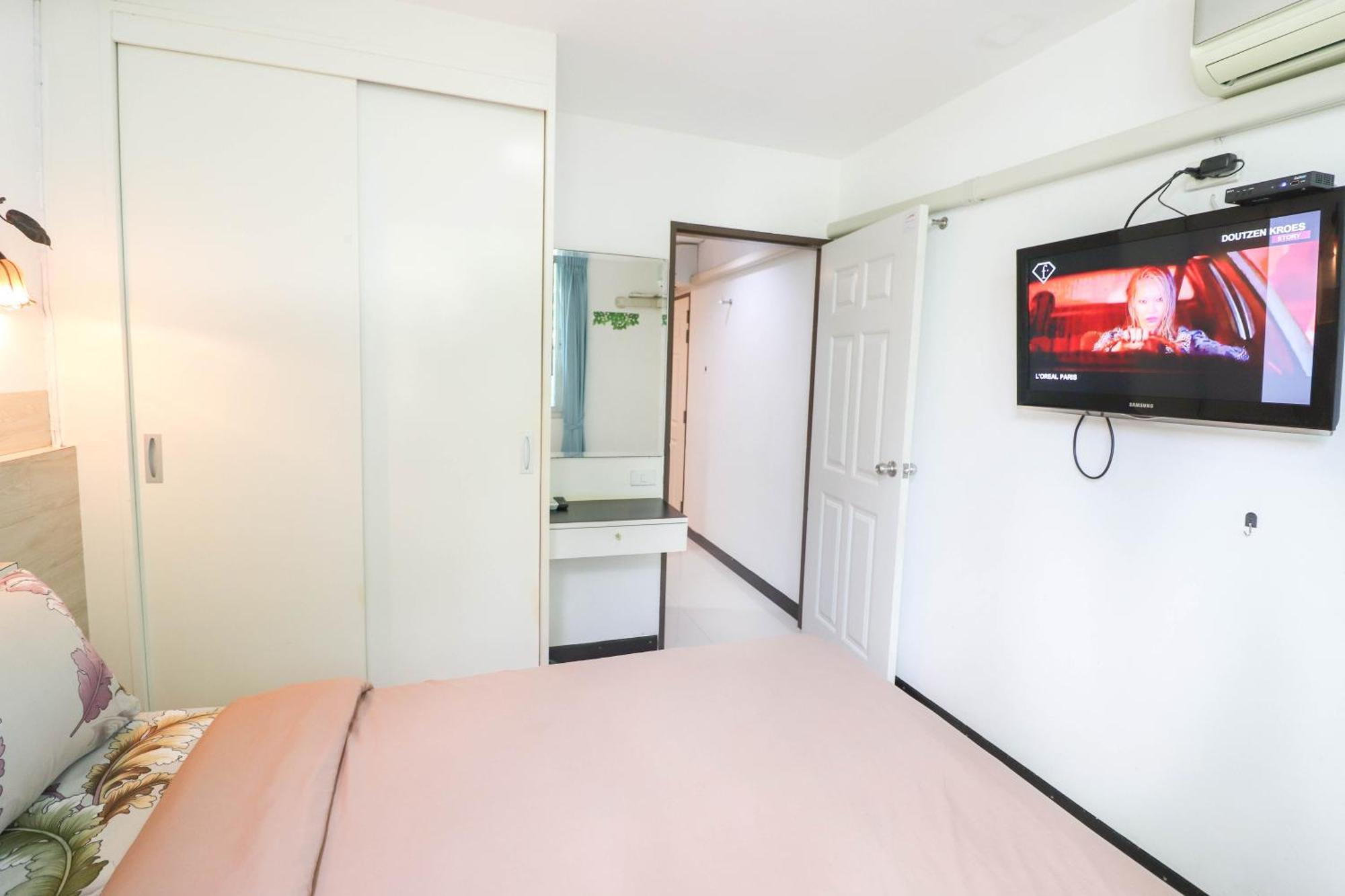 Baan Sabai Rama IV Apartment Bangkok Luaran gambar