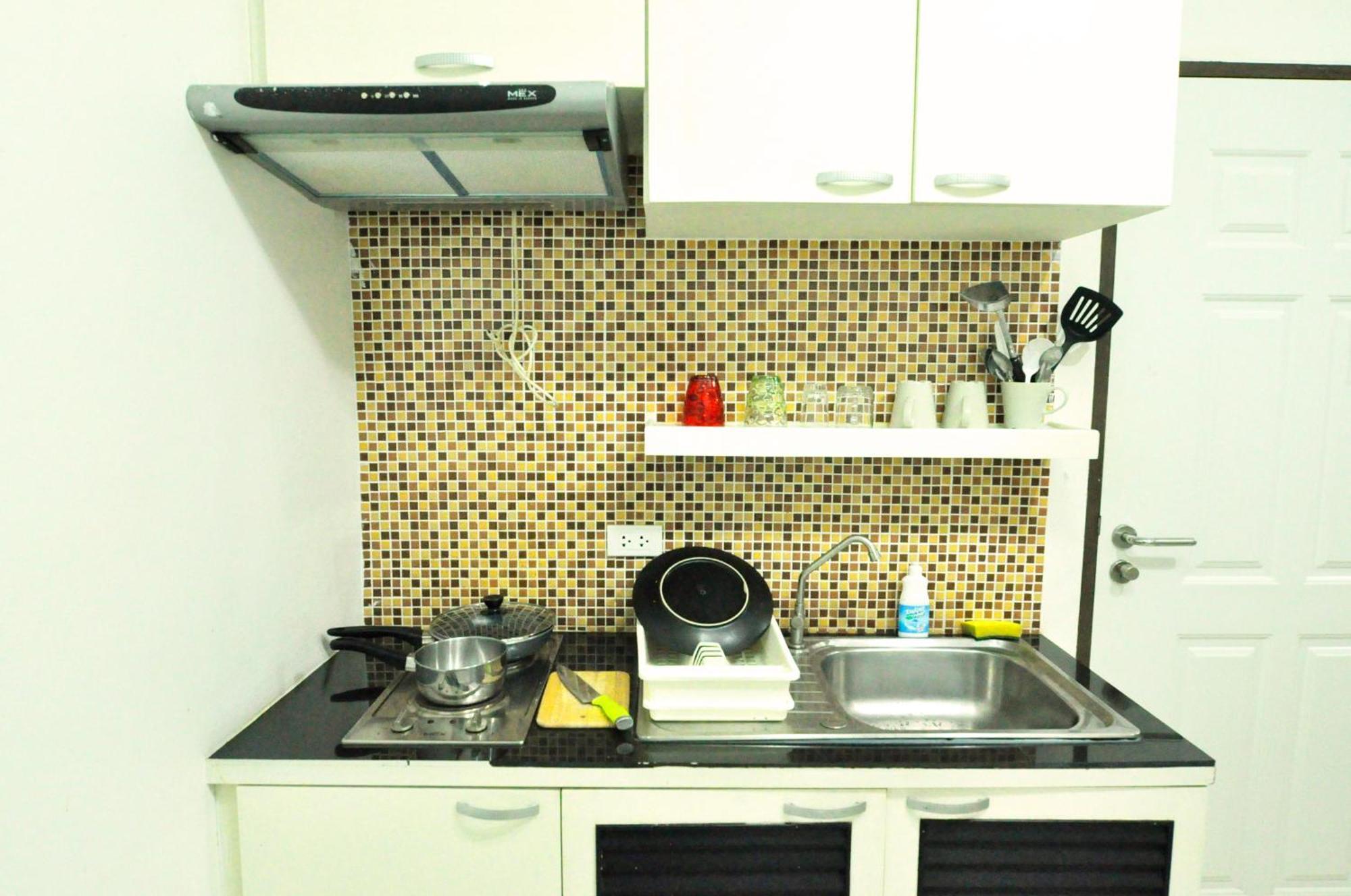 Baan Sabai Rama IV Apartment Bangkok Luaran gambar