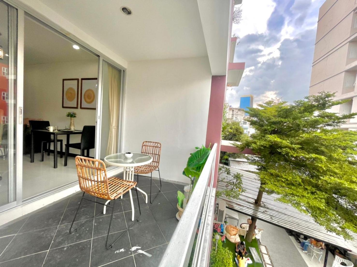 Baan Sabai Rama IV Apartment Bangkok Luaran gambar
