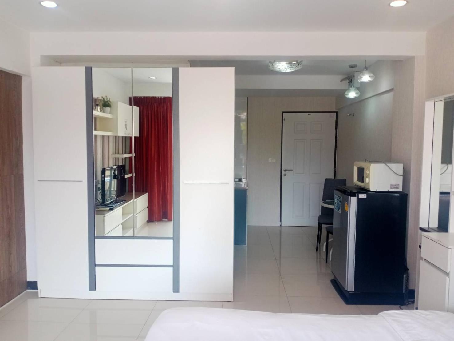 Baan Sabai Rama IV Apartment Bangkok Luaran gambar