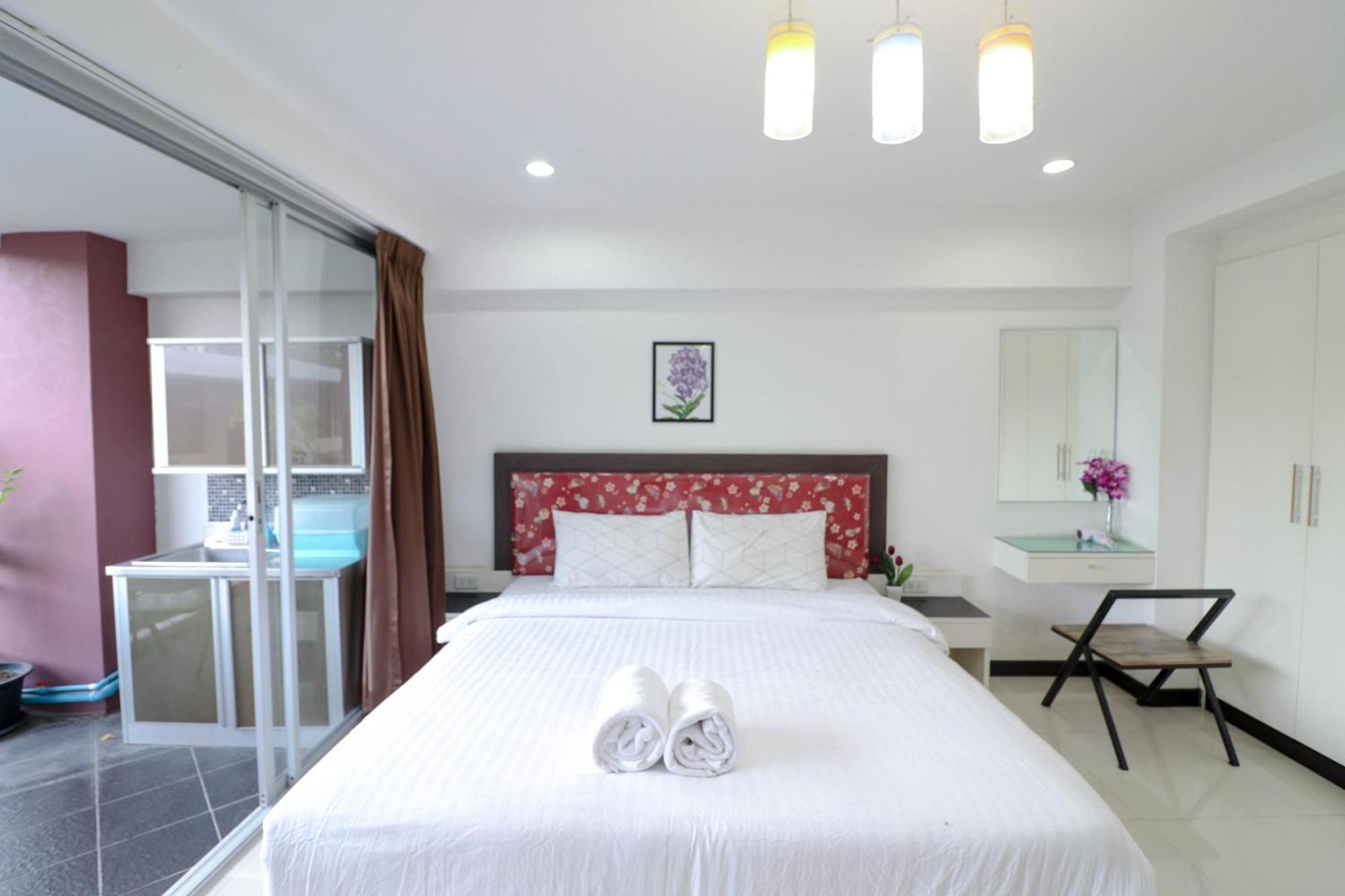 Baan Sabai Rama IV Apartment Bangkok Luaran gambar