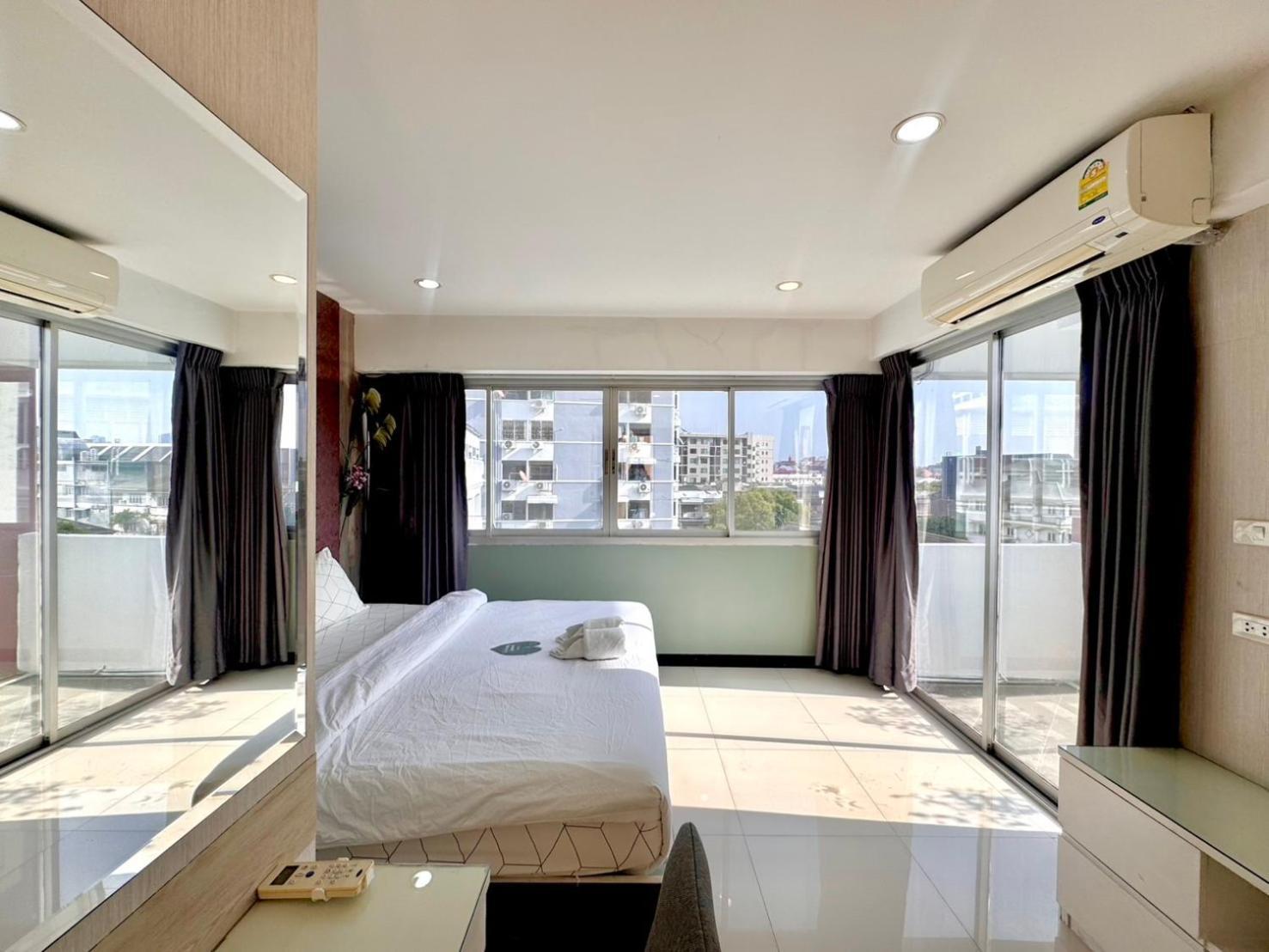 Baan Sabai Rama IV Apartment Bangkok Luaran gambar